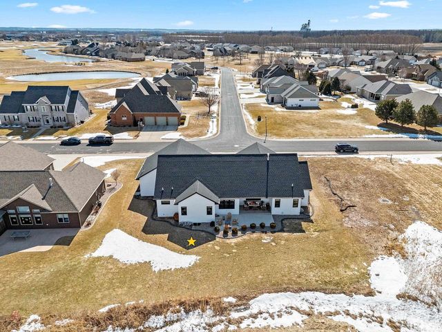 532 ROYAL ST PATS DRIVE, Wrightstown, WI 54180