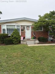 830 S Venoy Road, Westland, MI 48186