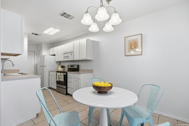 6126 Celtic, San Antonio, TX 78240