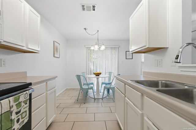 6126 Celtic, San Antonio, TX 78240