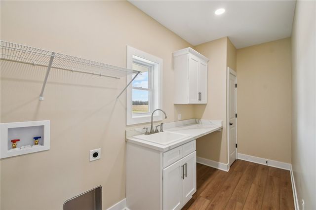 1 Stella Lane, Ogden, NY 14559