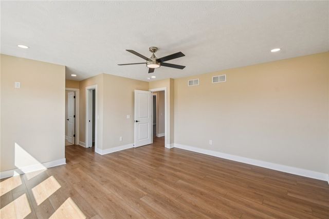 1 Stella Lane, Ogden, NY 14559