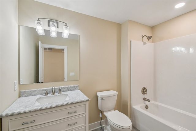 1 Stella Lane, Ogden, NY 14559