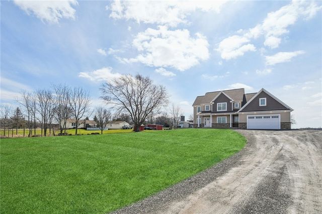 1 Stella Lane, Ogden, NY 14559