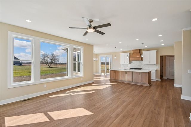 1 Stella Lane, Ogden, NY 14559