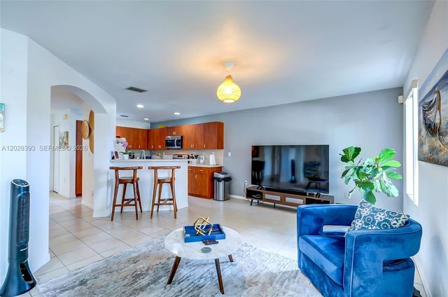 16600 SW 47th Ter, Miami, FL 33185