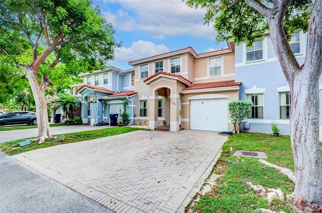 16600 SW 47th Ter, Miami, FL 33185