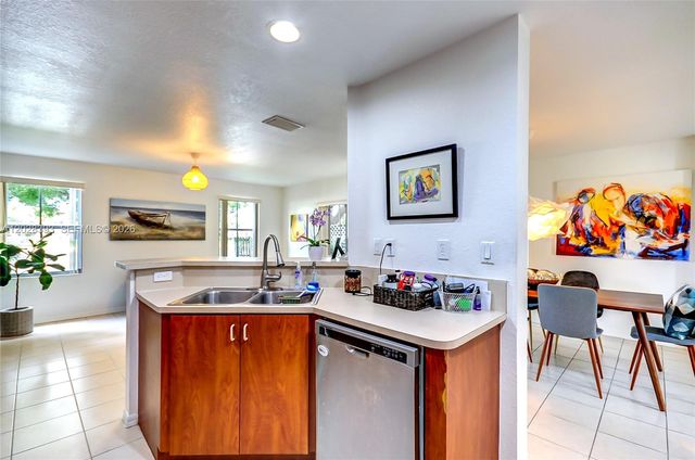 16600 SW 47th Ter, Miami, FL 33185