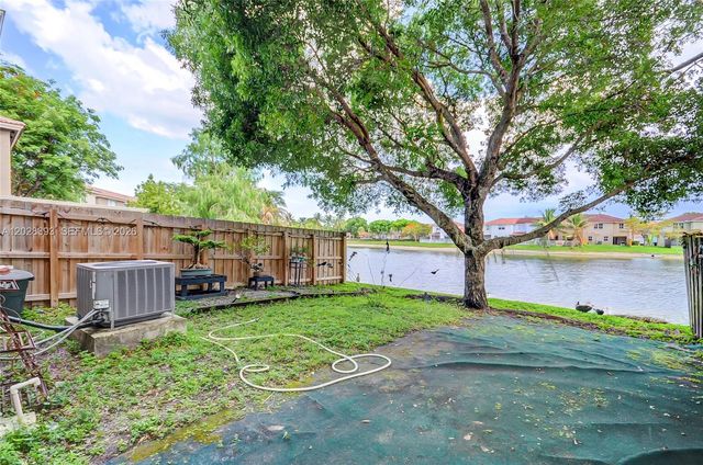 16600 SW 47th Ter, Miami, FL 33185