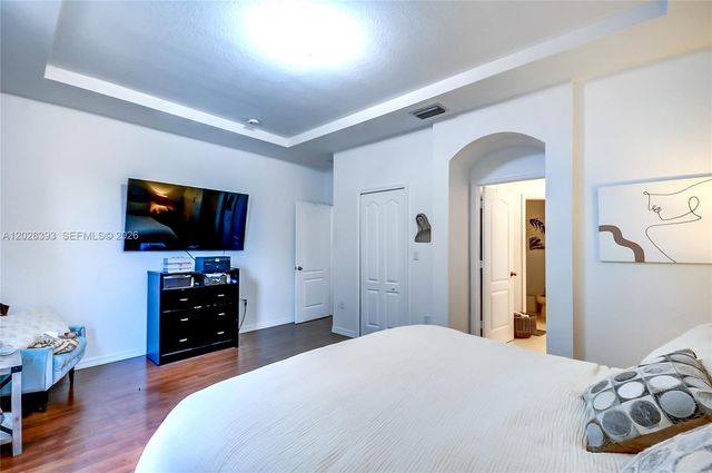 16600 SW 47th Ter, Miami, FL 33185