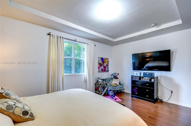 16600 SW 47th Ter, Miami, FL 33185