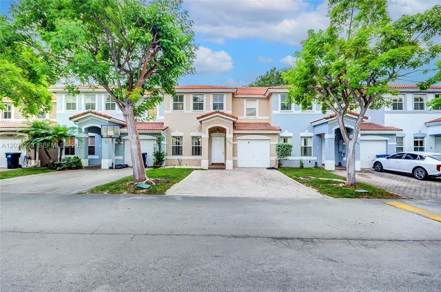 16600 SW 47th Ter, Miami, FL 33185
