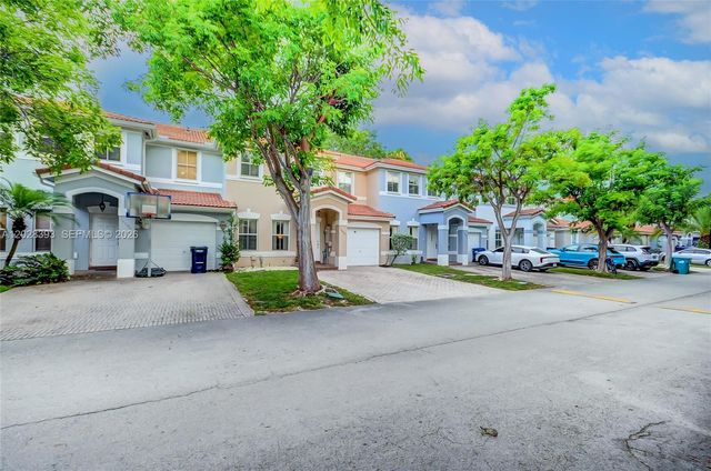 16600 SW 47th Ter, Miami, FL 33185