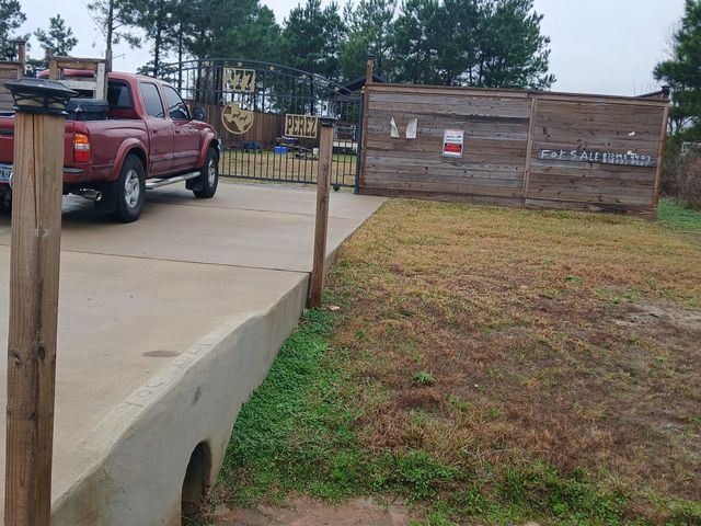 277 Road 5805, Dayton, TX 77327