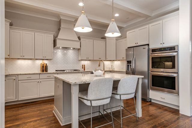 105 Ransom Ave, Nashville, TN 37205