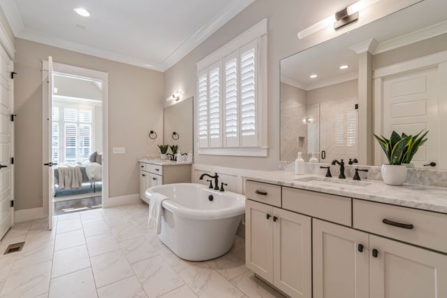 105 Ransom Ave, Nashville, TN 37205