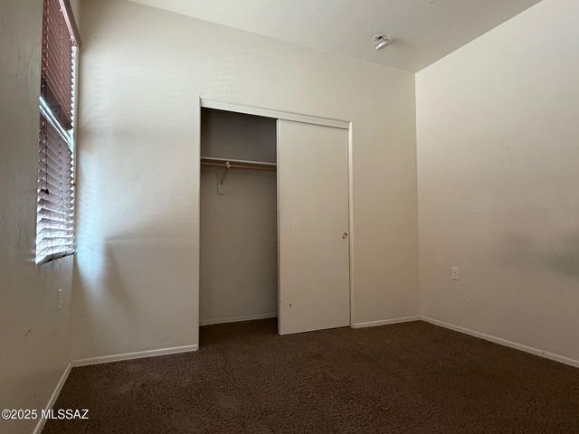 1569 W Cottonwood Bluffs Drive, Benson, AZ 85602