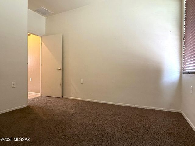 1569 W Cottonwood Bluffs Drive, Benson, AZ 85602