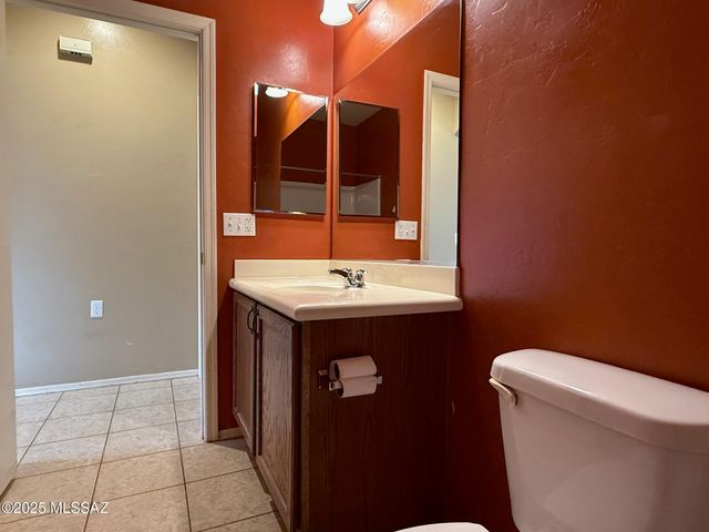 1569 W Cottonwood Bluffs Drive, Benson, AZ 85602