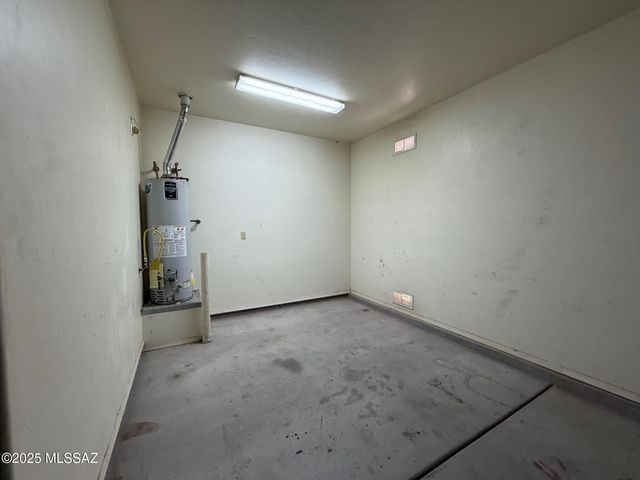 1569 W Cottonwood Bluffs Drive, Benson, AZ 85602