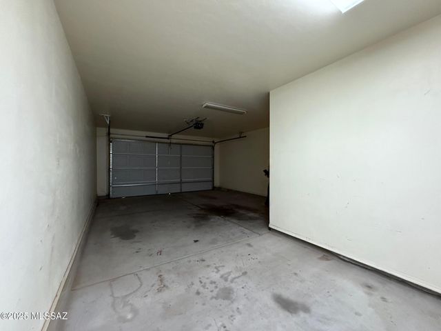 1569 W Cottonwood Bluffs Drive, Benson, AZ 85602