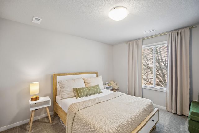 4724 167th Street, Urbandale, IA 50323