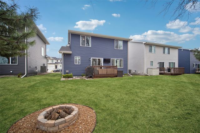 4724 167th Street, Urbandale, IA 50323