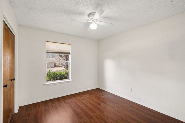 229 Mountain View Drive, Azle, TX 76020