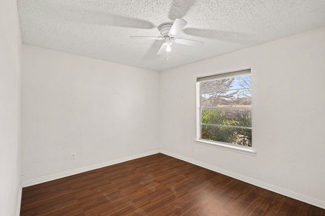 229 Mountain View Drive, Azle, TX 76020