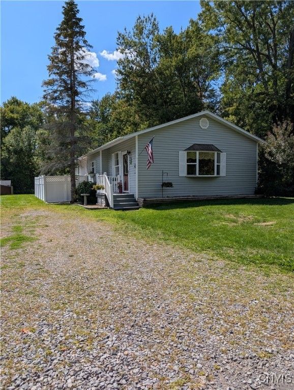 9549 Horseshoe Island Road, Clay, NY 13041