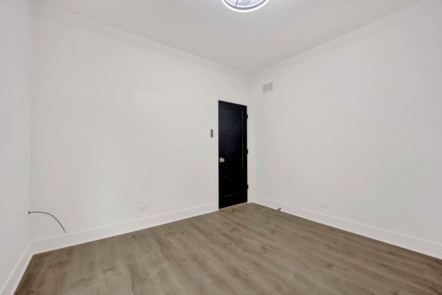 1122 N Latrobe Avenue, Chicago, IL 60651