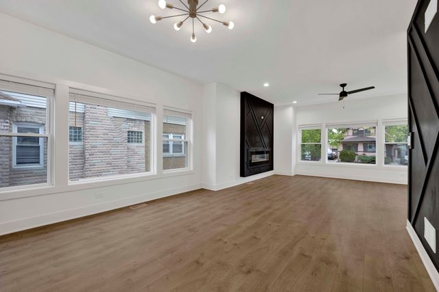 1122 N Latrobe Avenue, Chicago, IL 60651