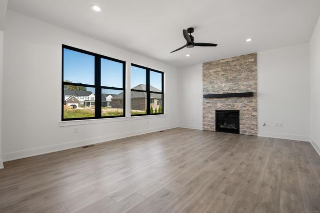 16777 Trajan Lane, Macomb Twp, MI 48044