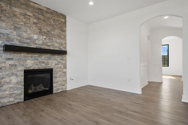 16777 Trajan Lane, Macomb Twp, MI 48044