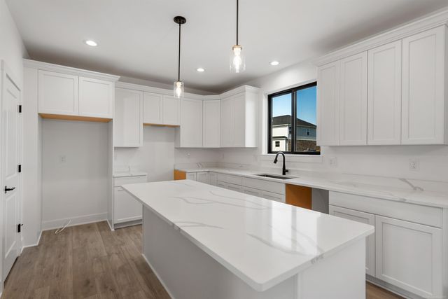 16777 Trajan Lane, Macomb Twp, MI 48044