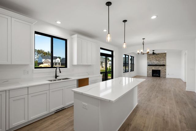 16777 Trajan Lane, Macomb Twp, MI 48044