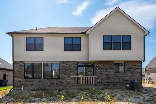 16777 Trajan Lane, Macomb Twp, MI 48044