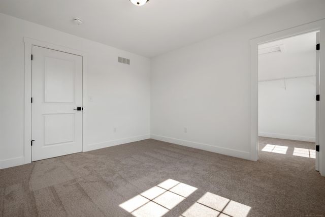 16777 Trajan Lane, Macomb Twp, MI 48044