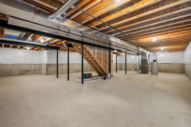 16777 Trajan Lane, Macomb Twp, MI 48044