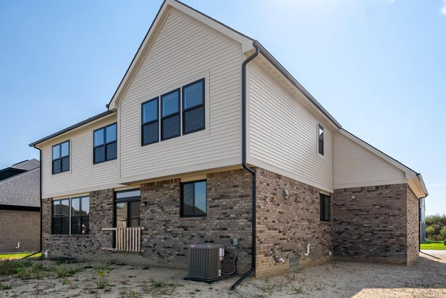 16777 Trajan Lane, Macomb Twp, MI 48044