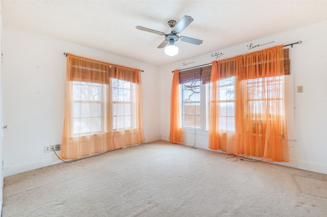 1912 E Texas Street, Denison, TX 75021