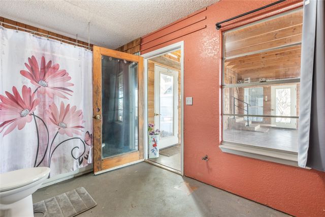 1912 E Texas Street, Denison, TX 75021