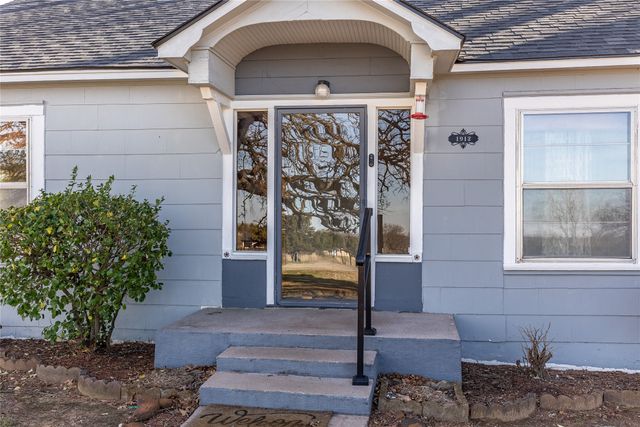 1912 E Texas Street, Denison, TX 75021