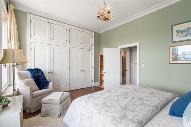 286 Beacon Street 8, Boston, MA 02116