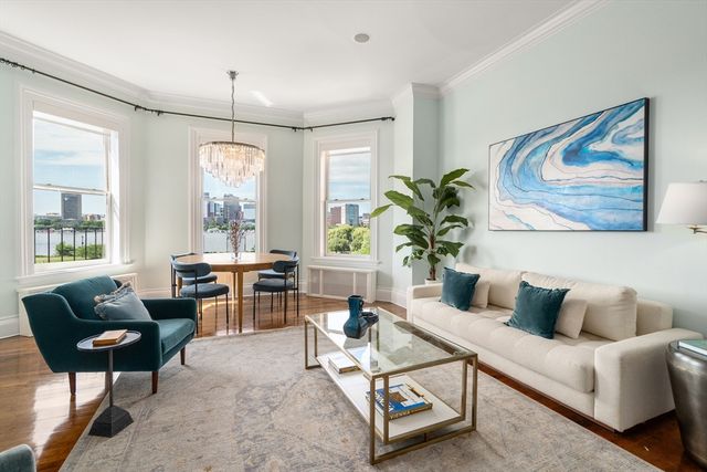 286 Beacon Street 8, Boston, MA 02116