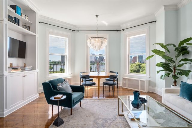 286 Beacon Street 8, Boston, MA 02116
