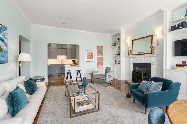 286 Beacon Street 8, Boston, MA 02116