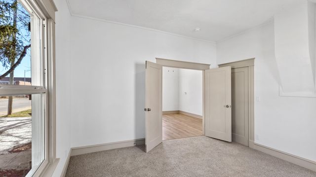 2217 N National Avenue, Springfield, MO 65803