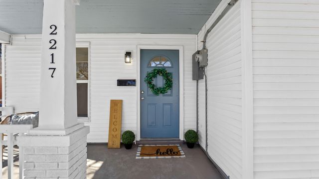 2217 N National Avenue, Springfield, MO 65803