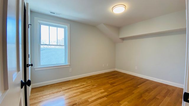 211 West St 211, Needham, MA 02494